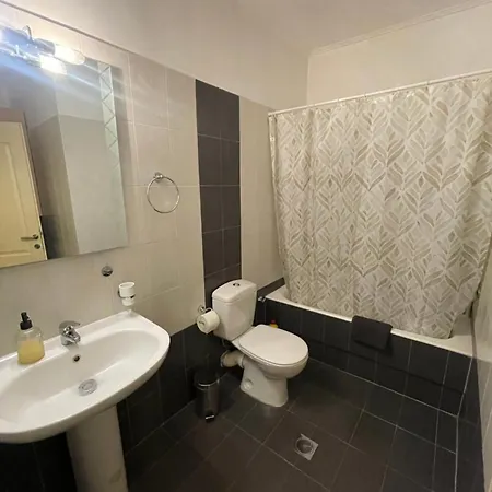 Menelaou's Balcony Apartment